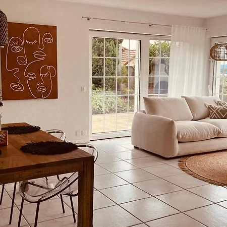 Boho Appartement Dans Villa A Grandson Exterior photo
